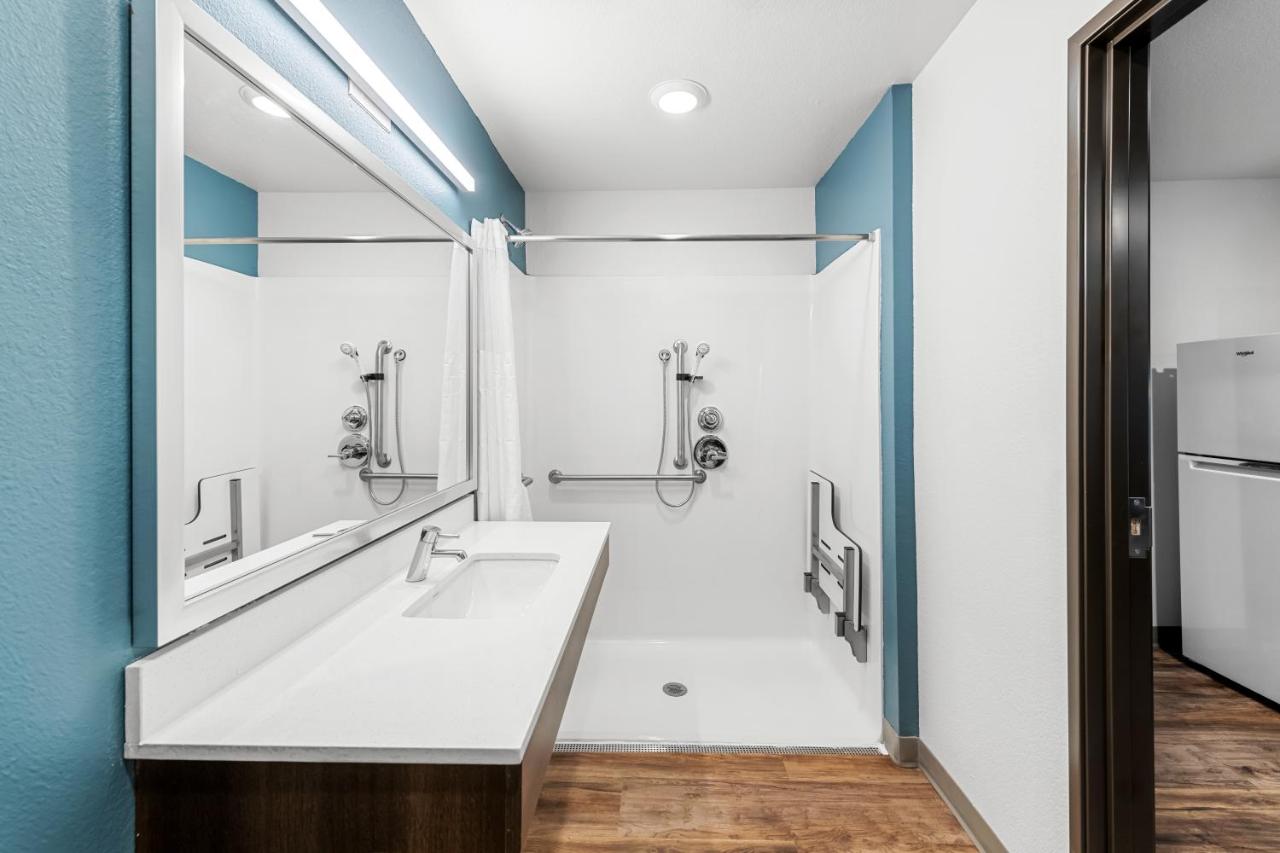 WoodSpring Suites Kansas City Airport — photo 15