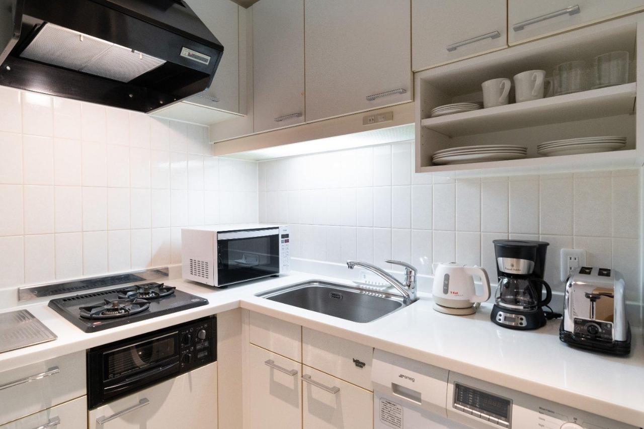 Kamiyacho MT Court - 3