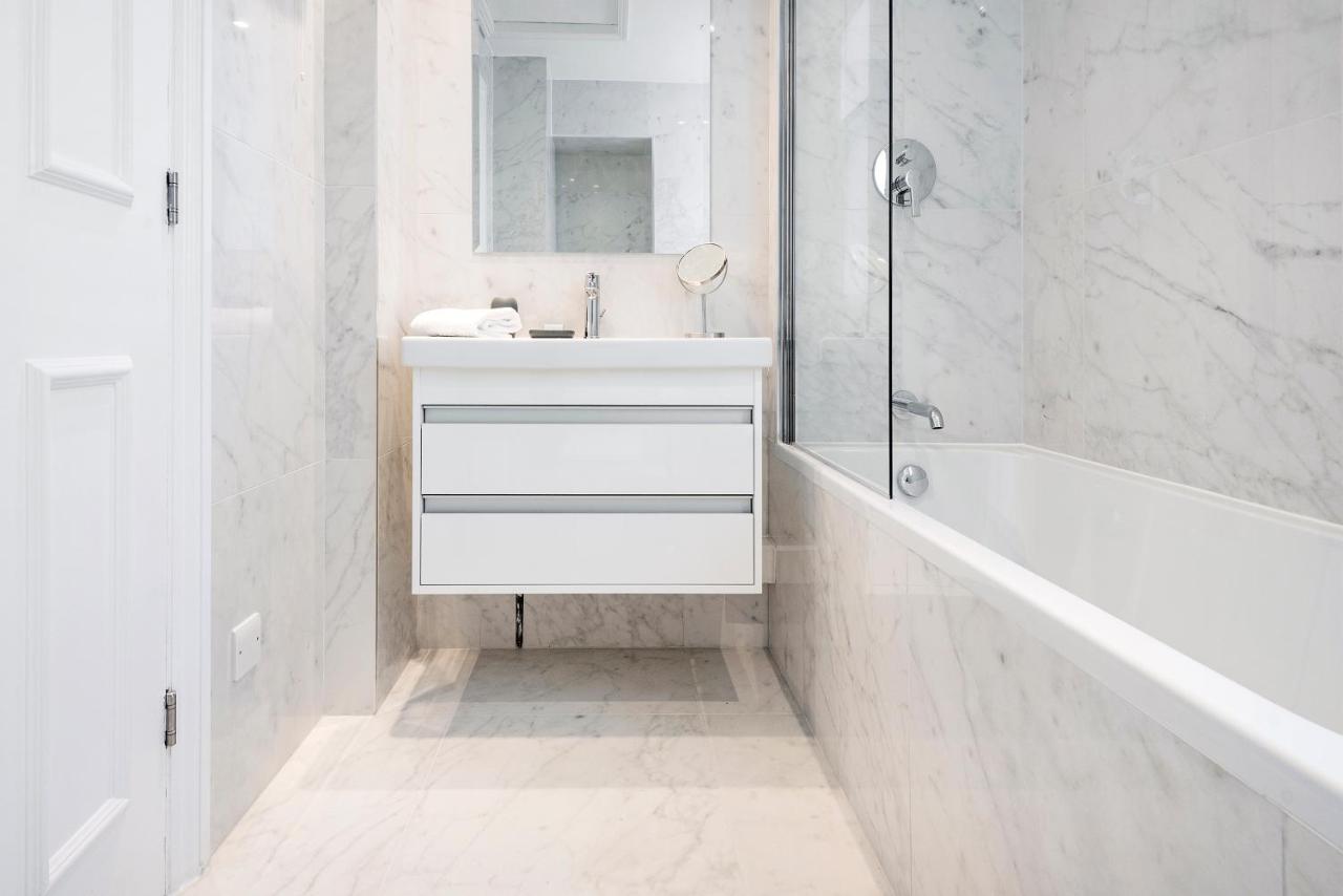 3 Sloane Gardens - 3