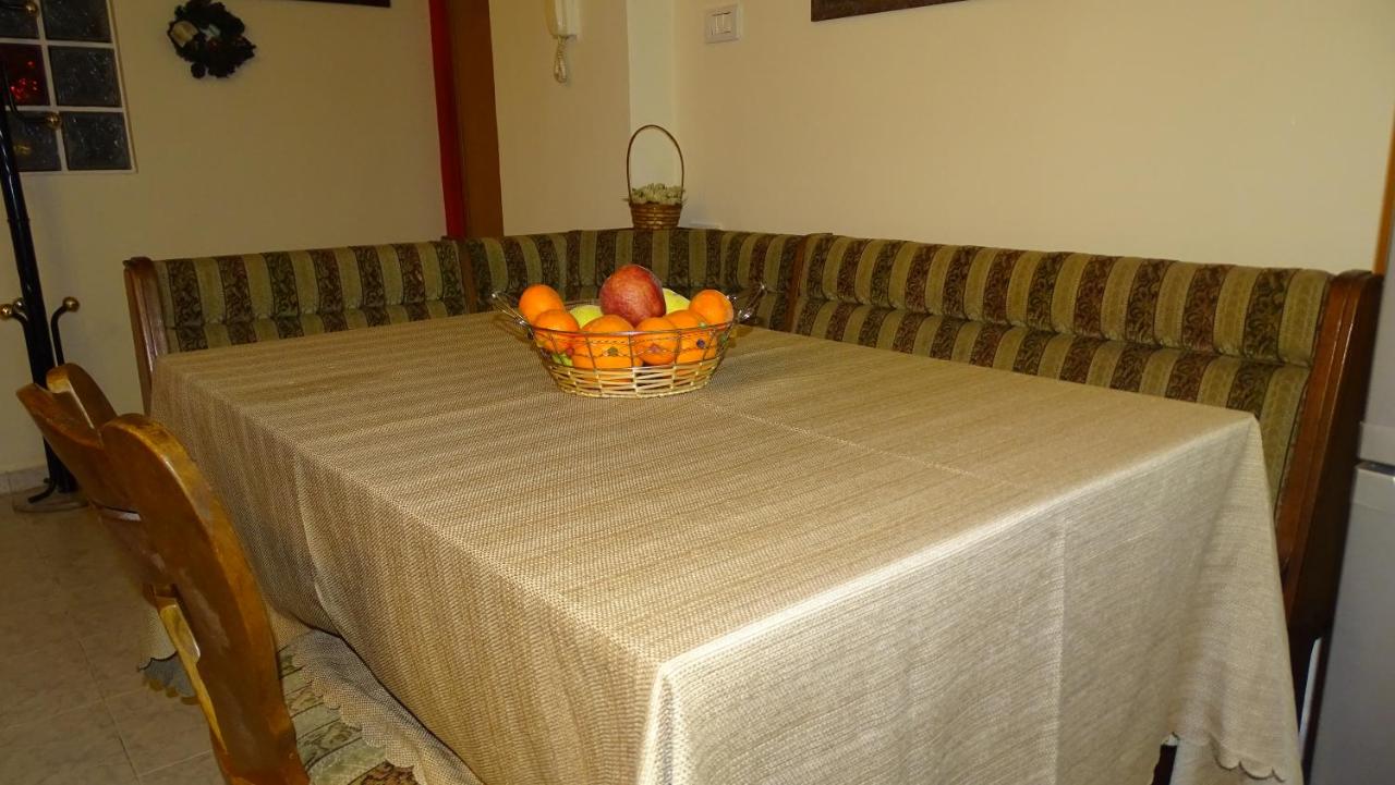 Central Apartments Shoshi photo