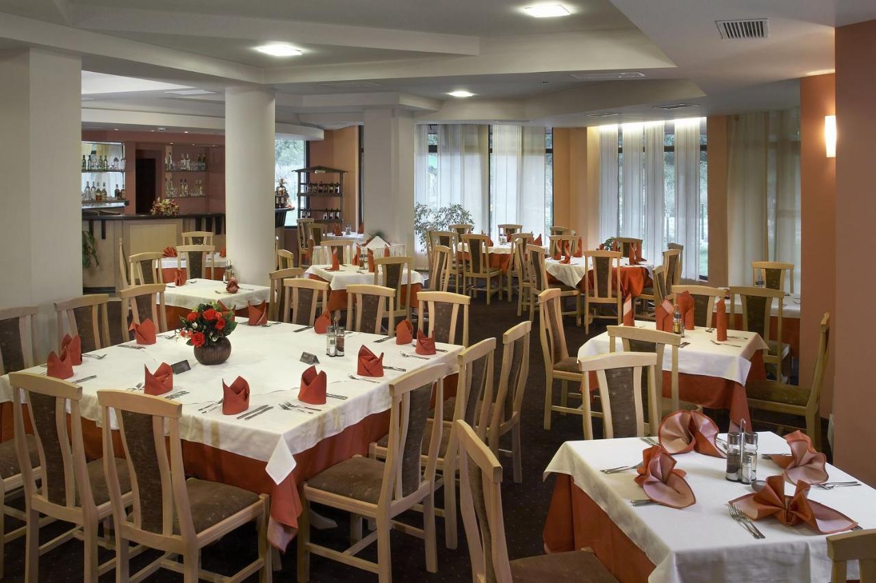 Hotel Orphey photo