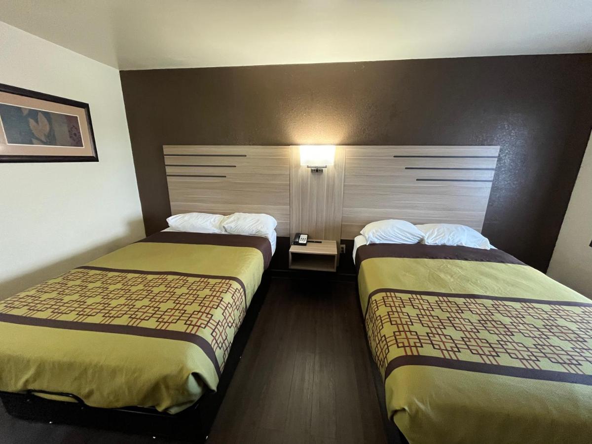 Budget Inn Nassawadox Hwy 13 — photo 11