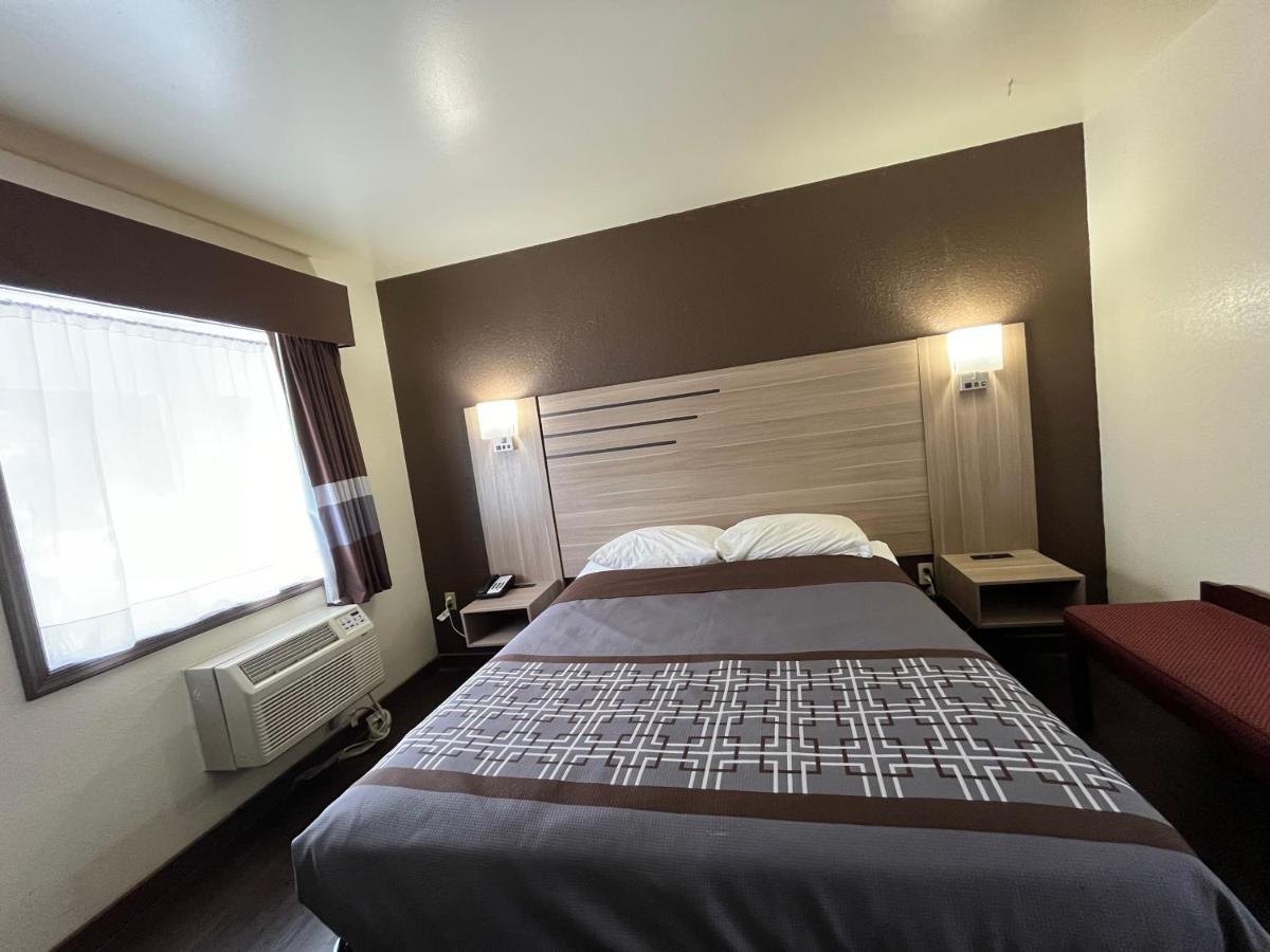 Budget Inn Nassawadox Hwy 13 — photo 17