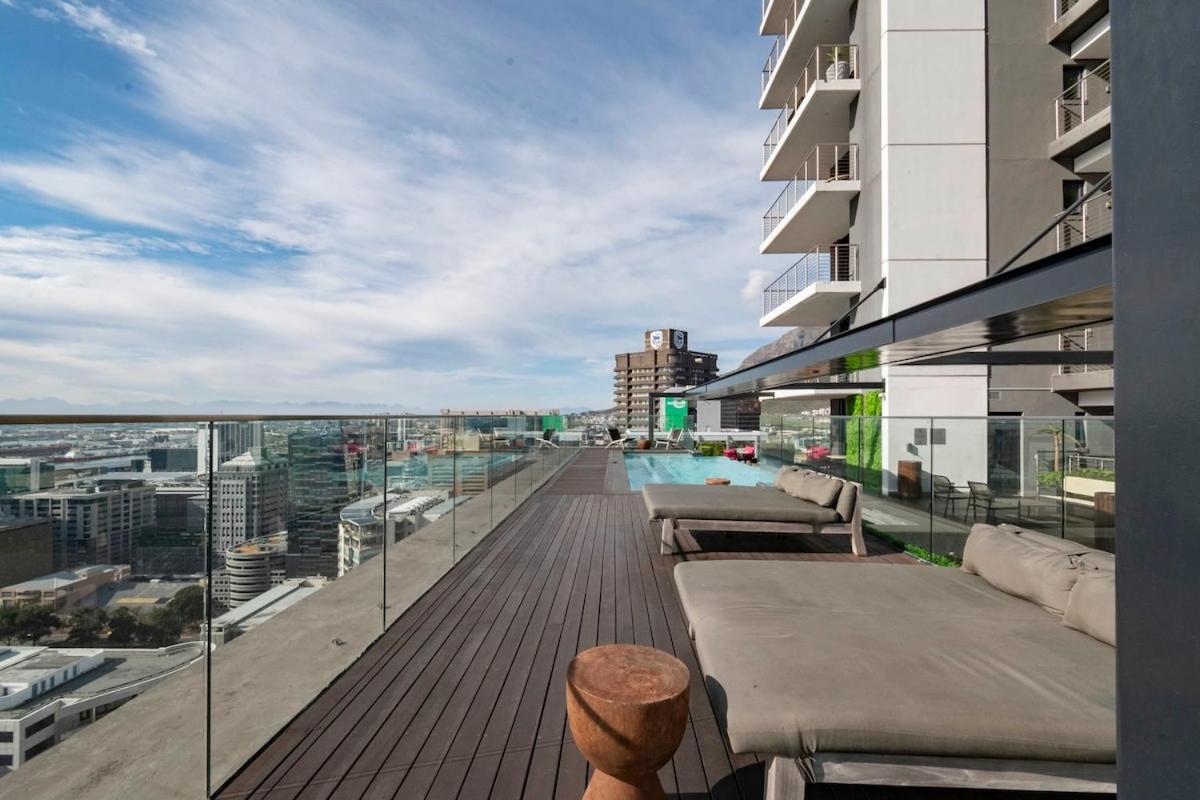 16 on Bree Modern 2BR Luxury Apartment - 3