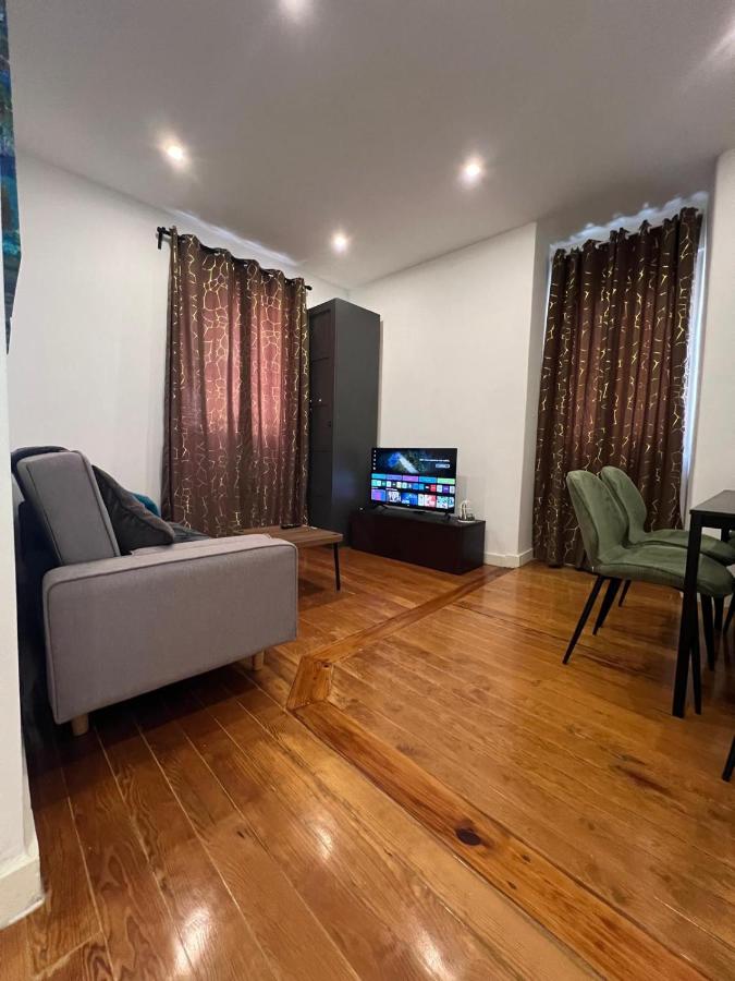 32 2 - Heart of Lisbon Private Apartment, Bairro Alto - 5