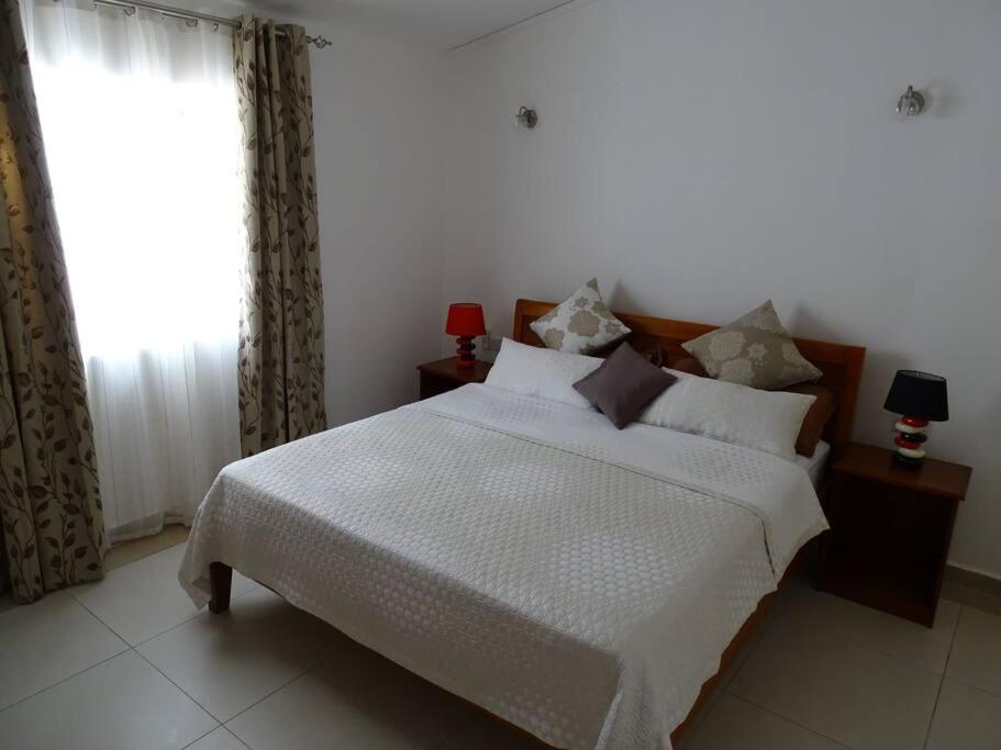 Sunshine Beach Villa - 2