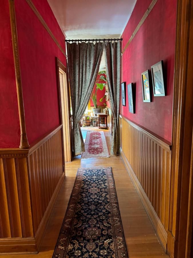 A White Rose Bed & Breakfast — photo 15