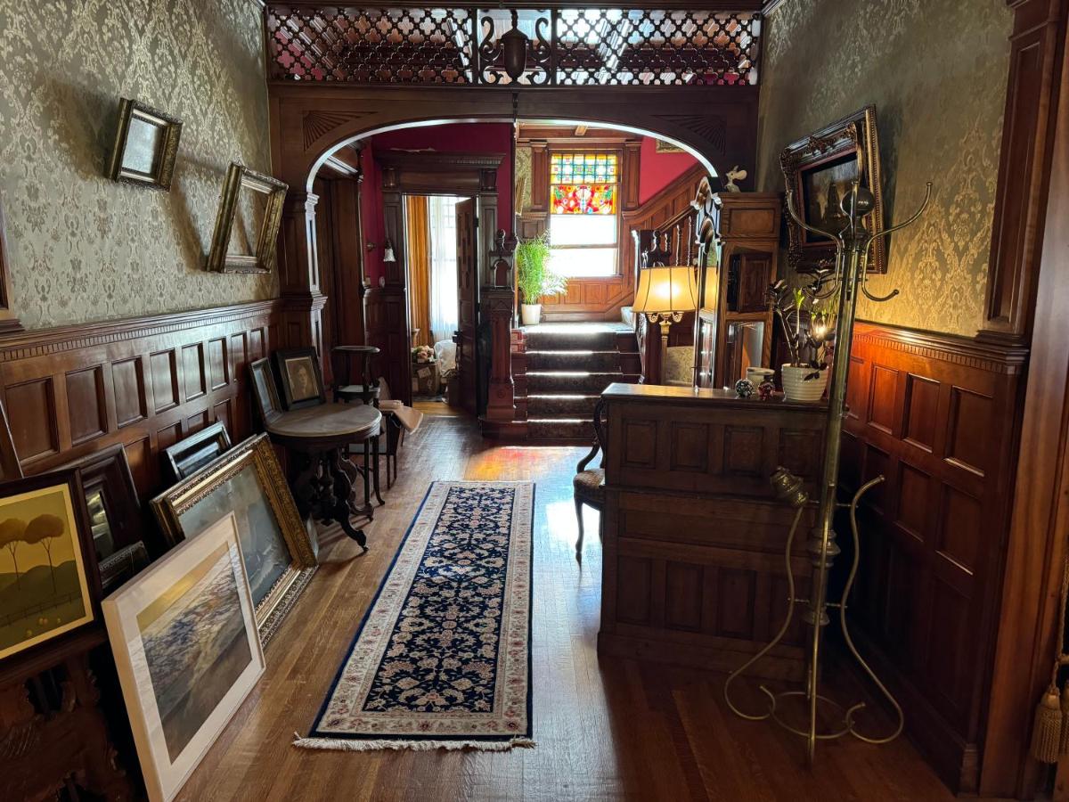 A White Rose Bed & Breakfast — photo 8