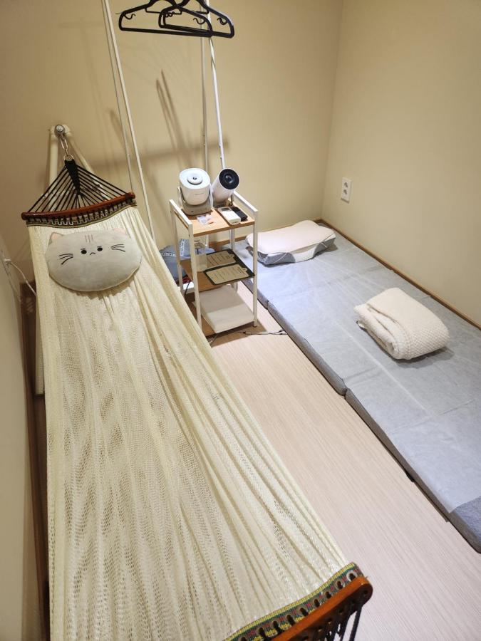 Myeongdong Hostel Zamshh - Female Only - 2