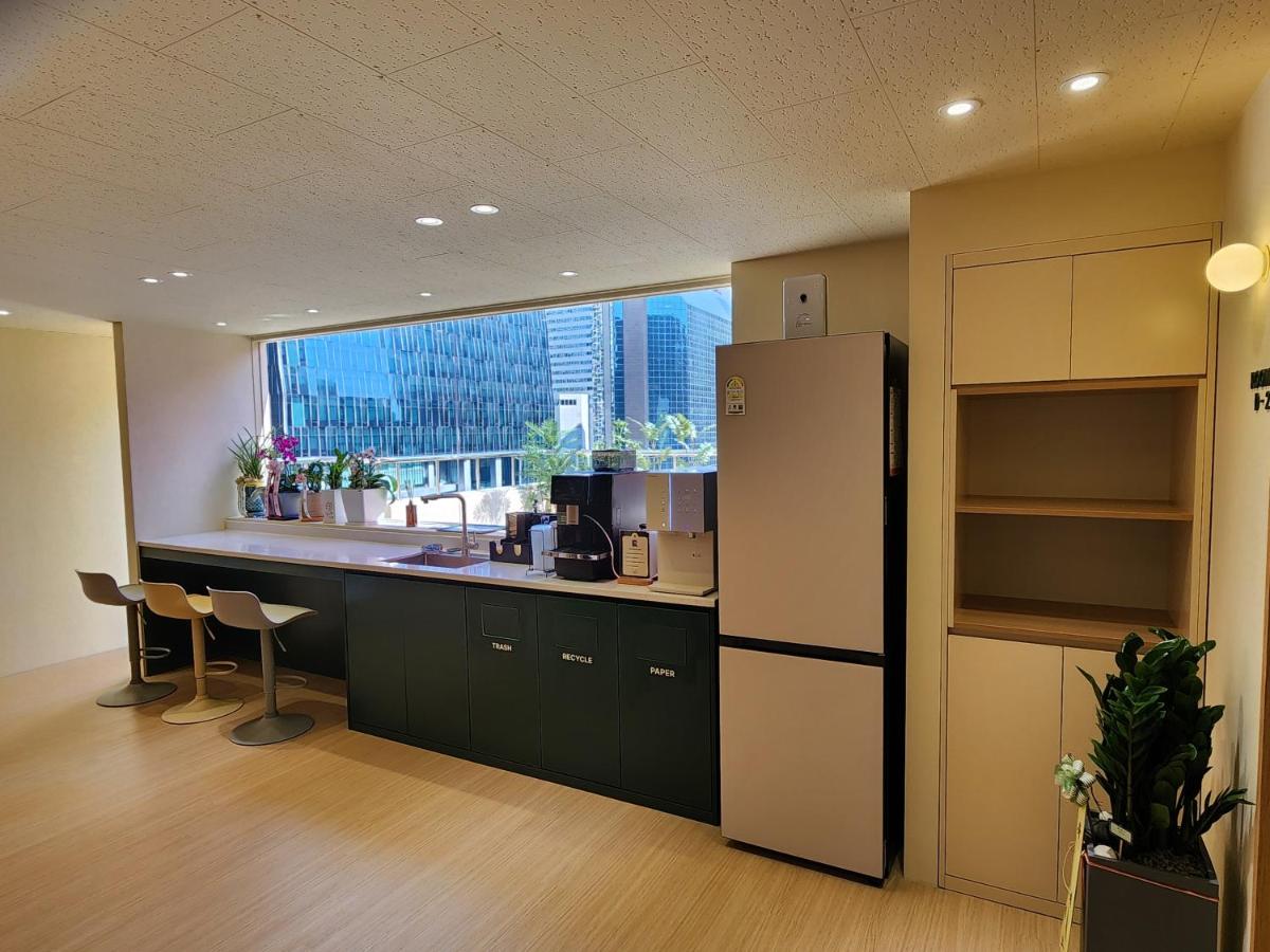 Myeongdong Hostel Zamshh - Female Only - 4