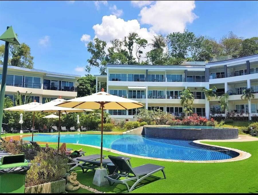 Karon Beach Large 2 bedrooms & living room Seaview apartment - 4