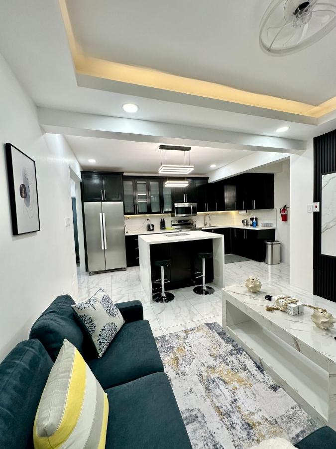 Wymering Suite - Modern 2br Suite in New Kingston