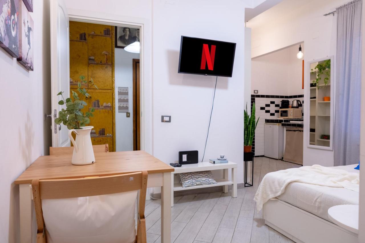 Stanza Comoda e Silenziosa con Bagno Privato e Area Lavoro e Relax - 2