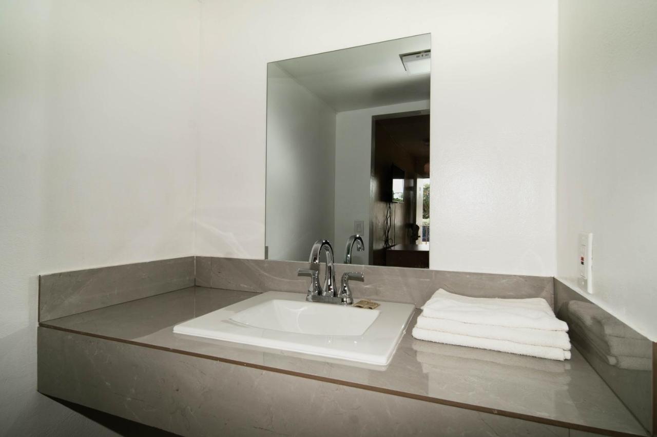 Motel — photo 7