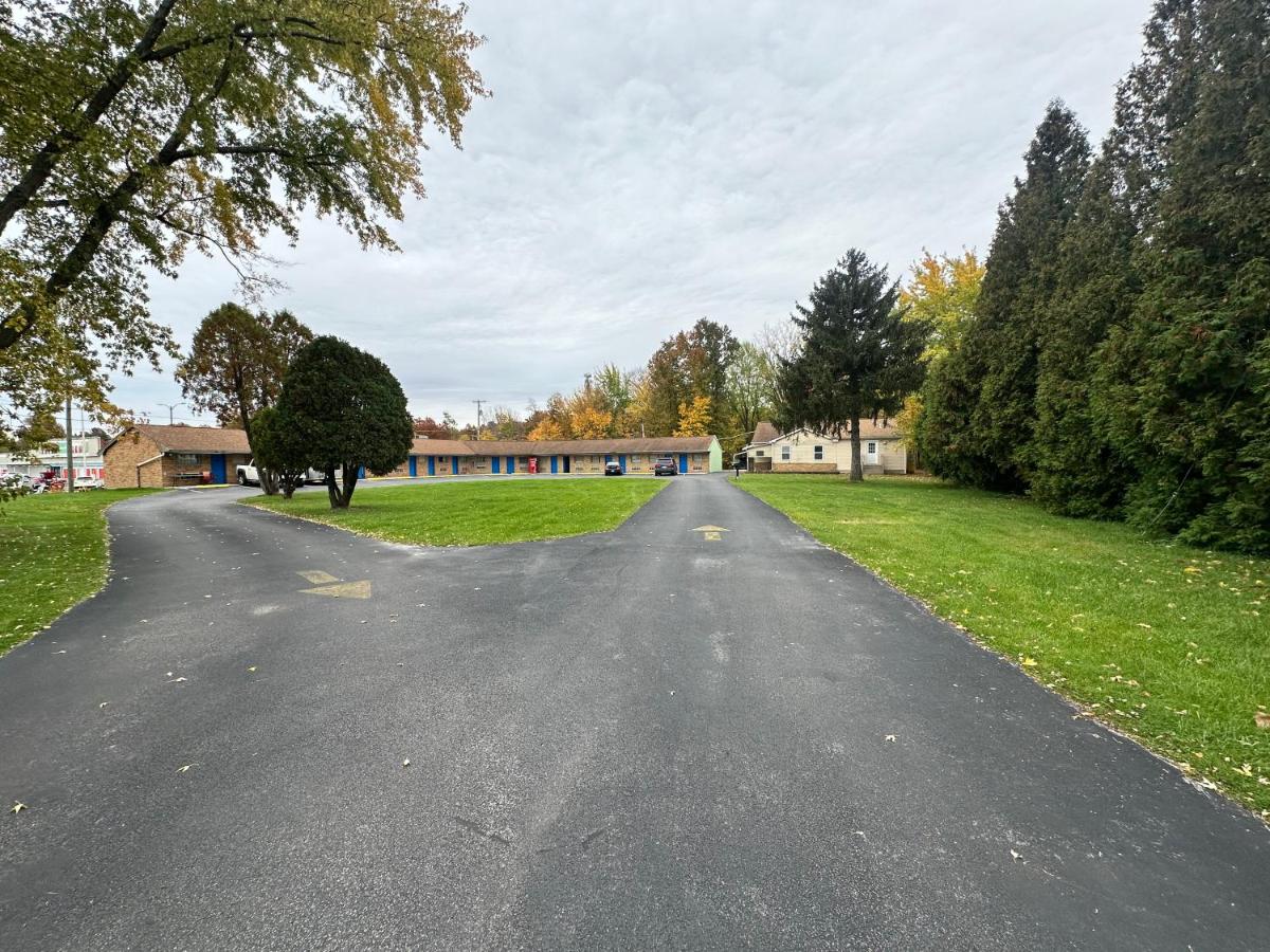 Westgate Manor Motel By OYO Youngstown Austintown — photo 13