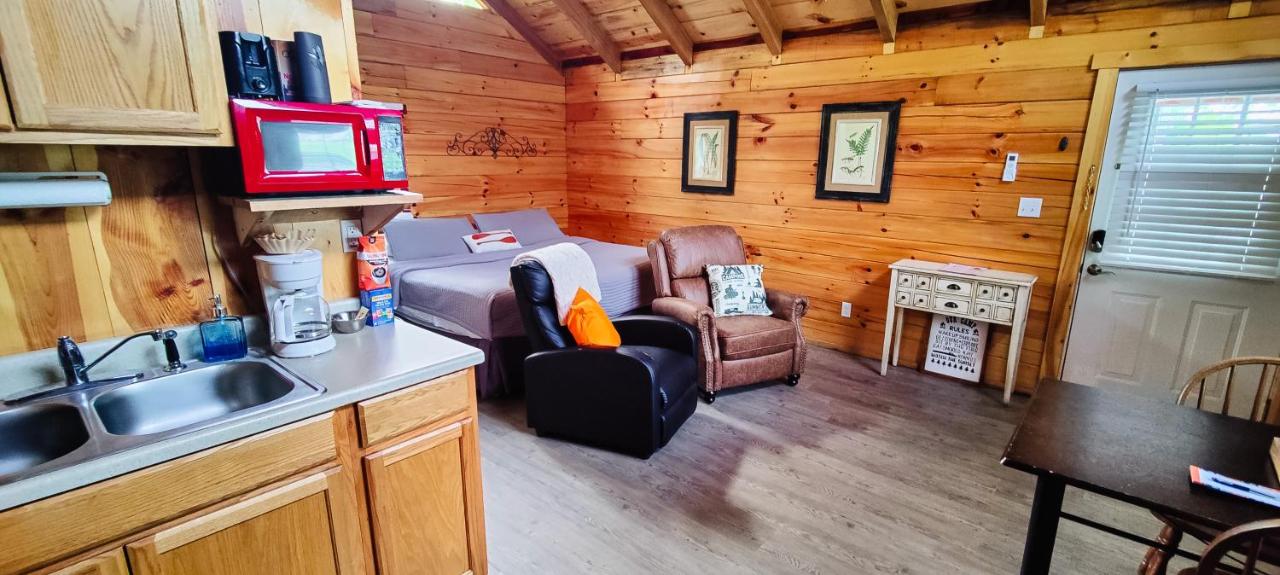 Kozy Haven Log Cabin Rentals — photo 4