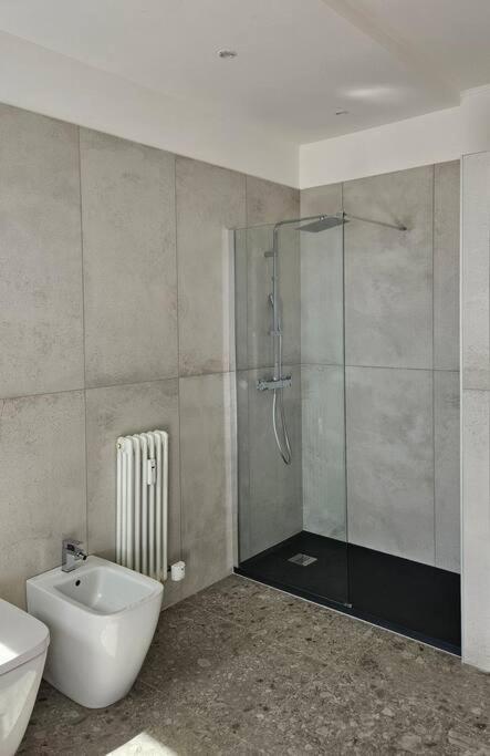 Nuovo appartamento Bianco appena ristrutturato - 3