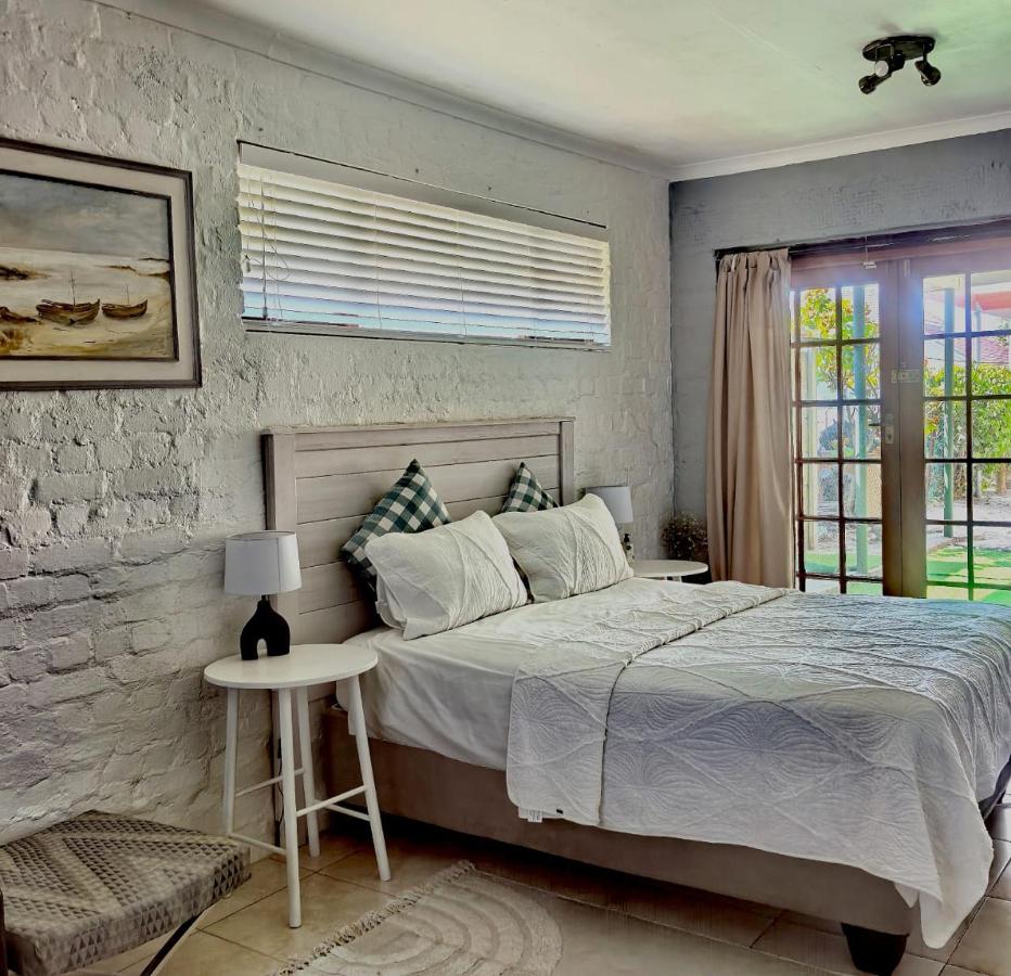 Pinelands guesthouse