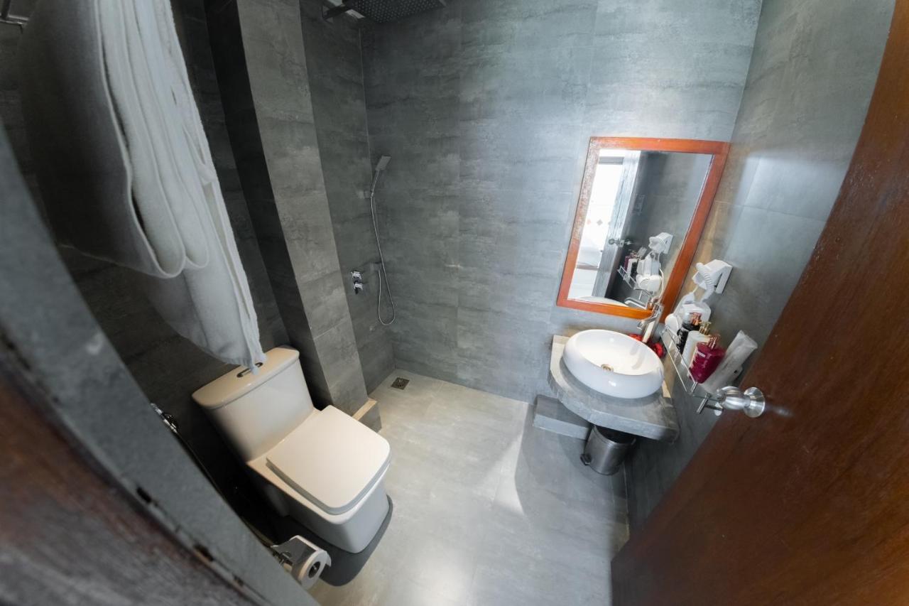 Heron Beach Hotel - The Best Maldivian Getaway in Dhiffushi,Maldives - 4