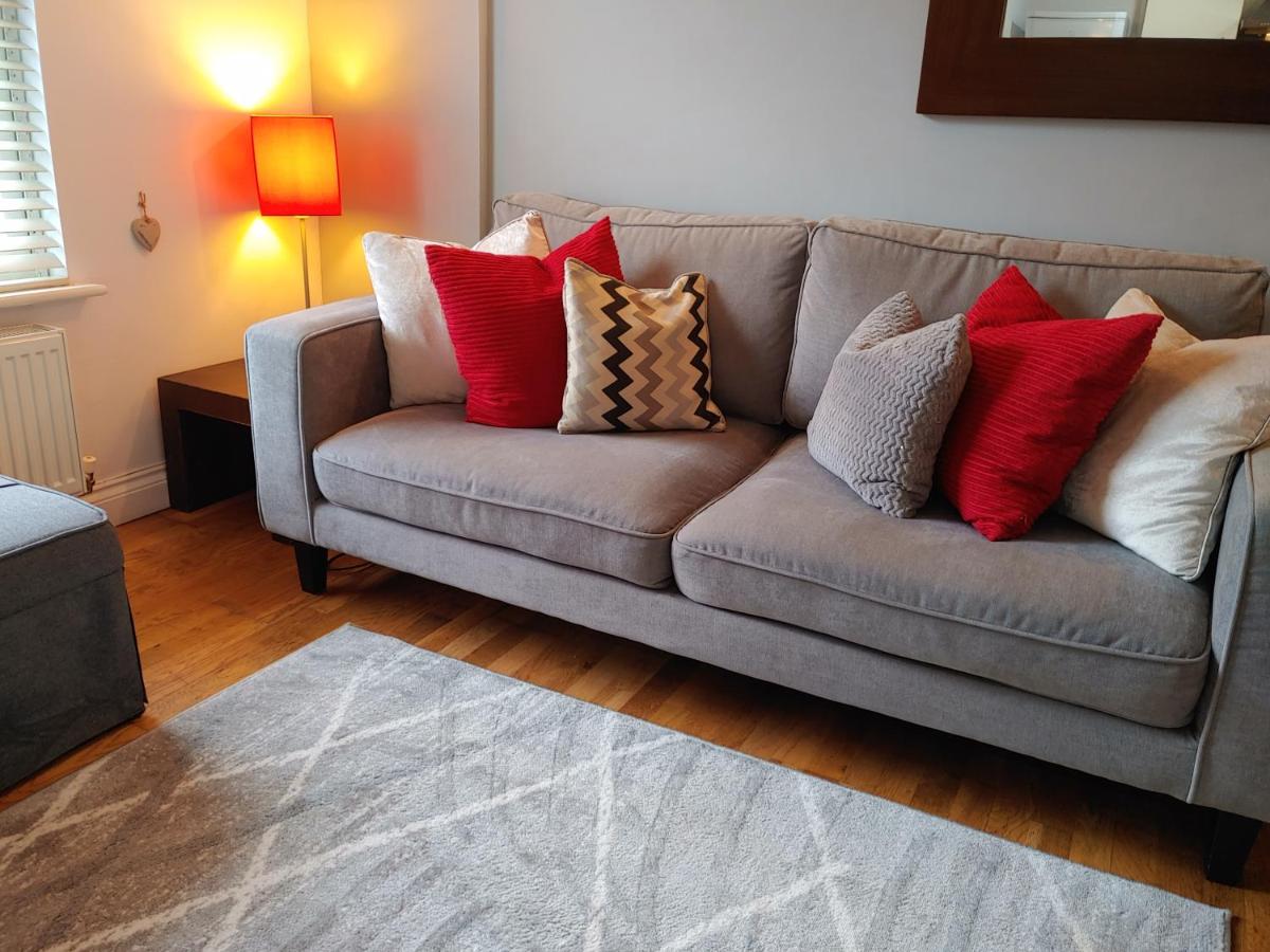 The Bath House Apartment - Free 1st breakfast - FREE parking - 4