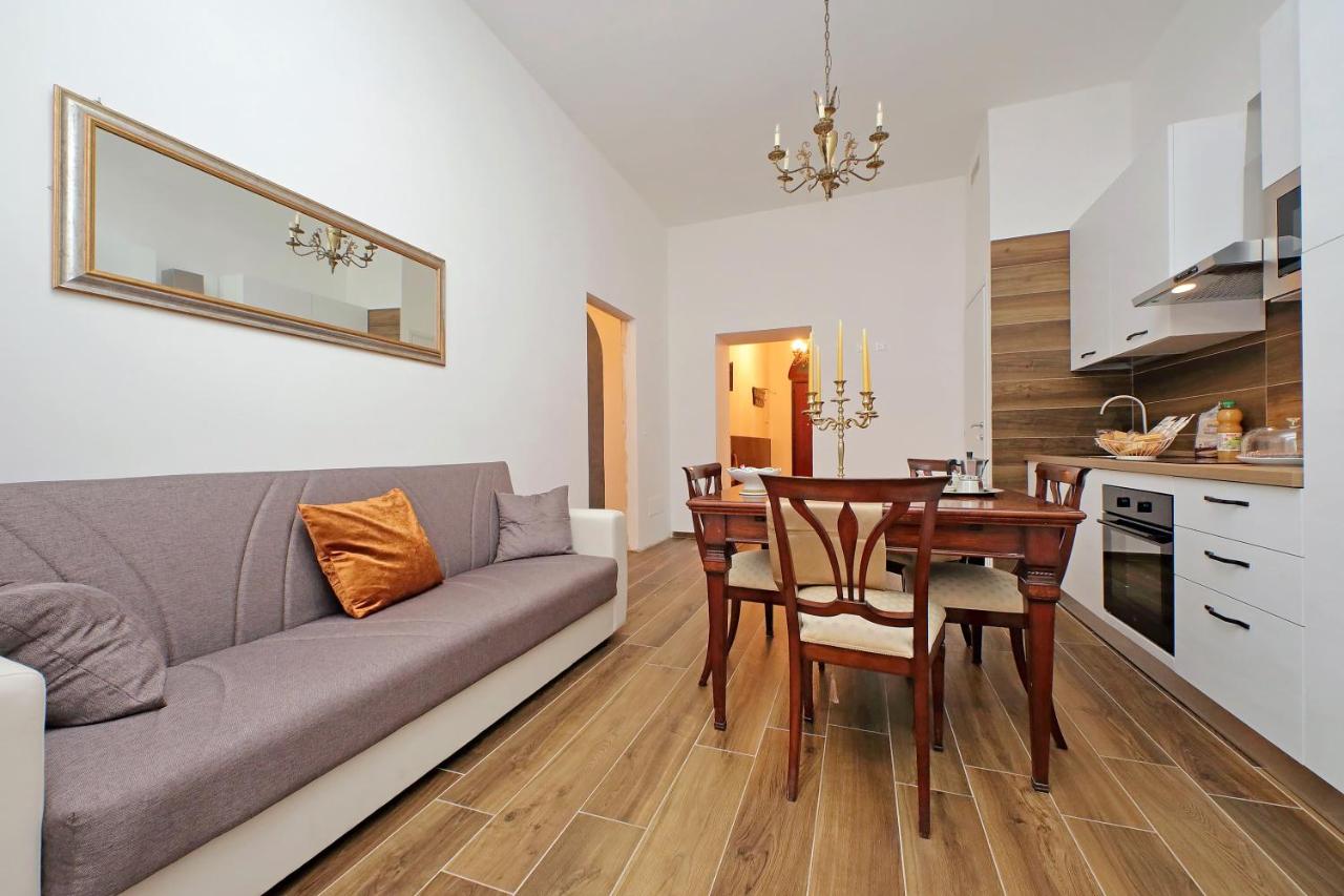 Romance al Colosseo 3 - 4