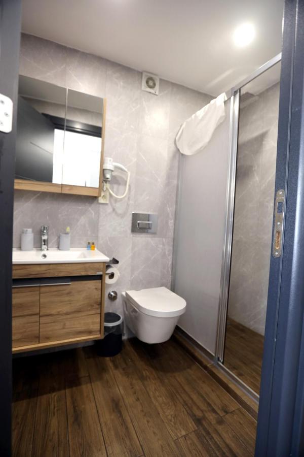 Zendy Suite Hotel - 3