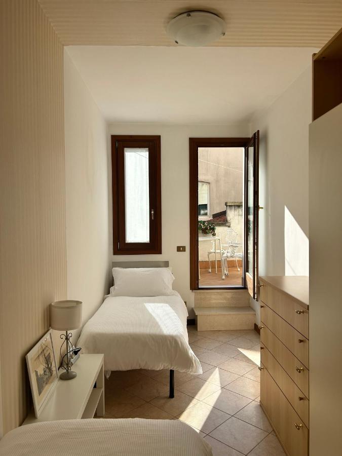 Venice Canal Stay - 2