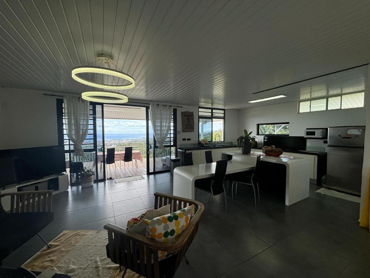 Airport Pamatai Room - 4