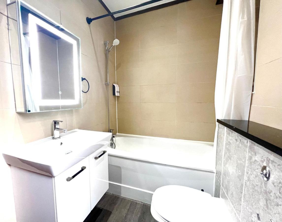 2 Bed Apartment- Camden Town - 3