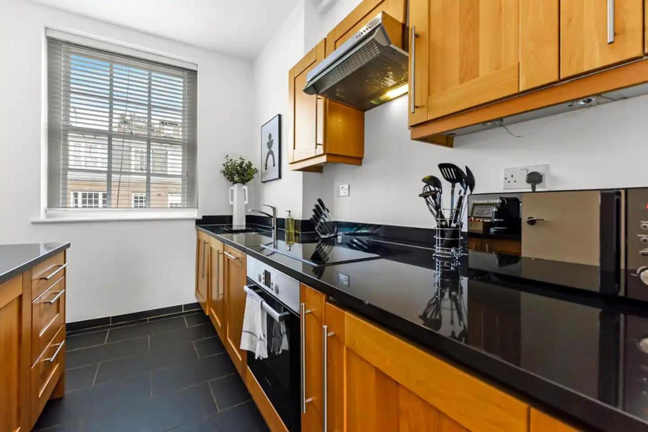 1 Bed Apartment with elevator- Mayfair 6 - 4