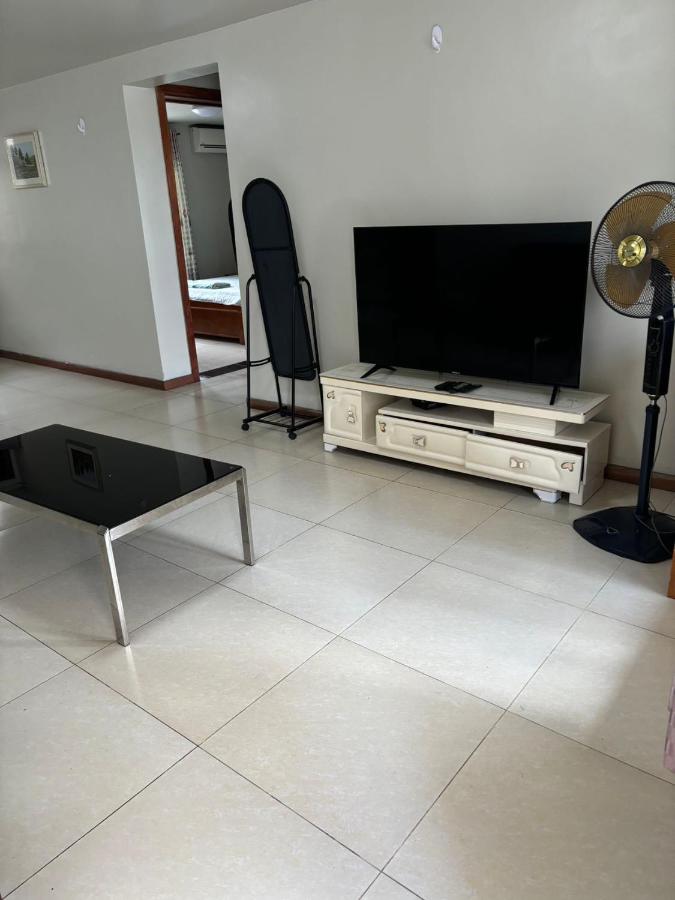 Large two-bedroom apartment-free parking