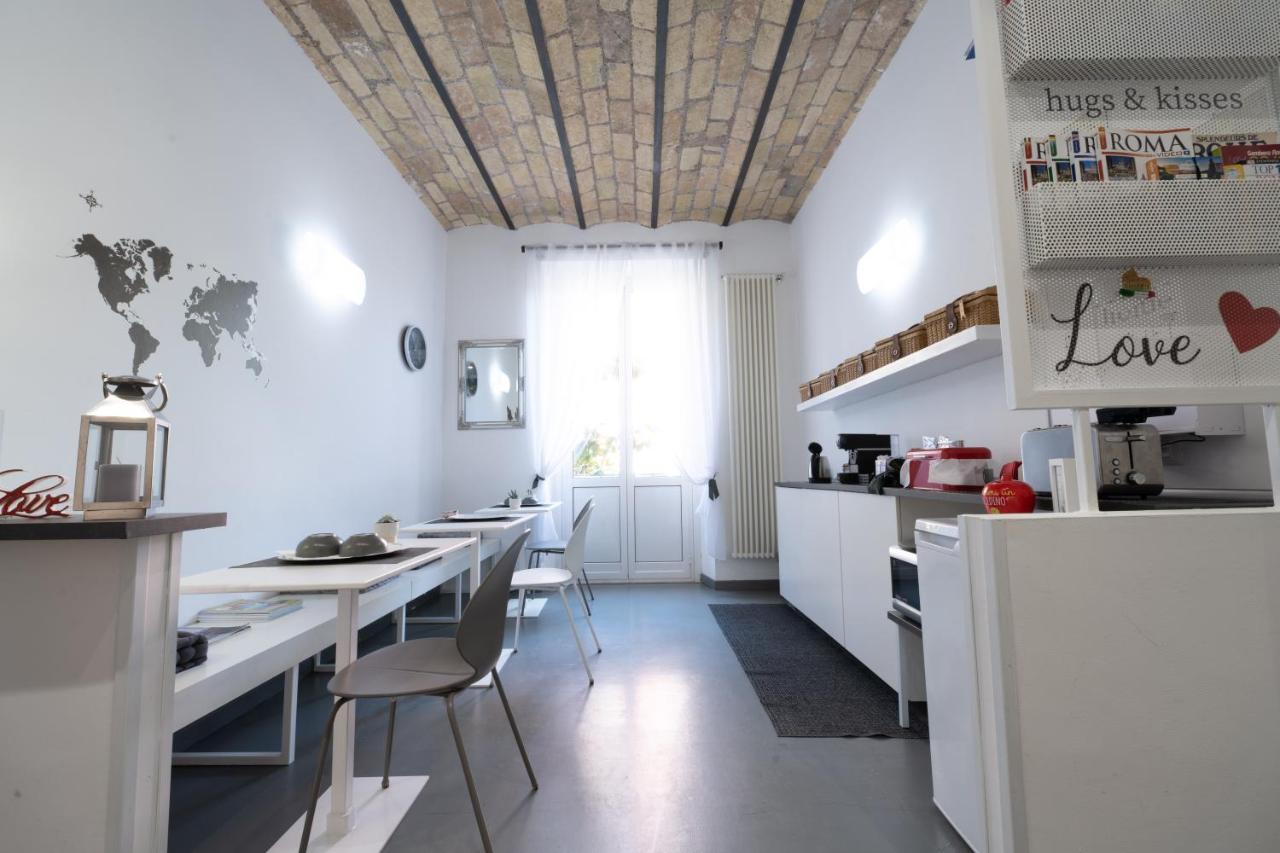 Inn Urbe Colosseo - 4