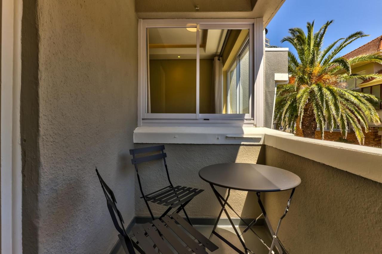 Gorgeous Studio in Sea Point - 3