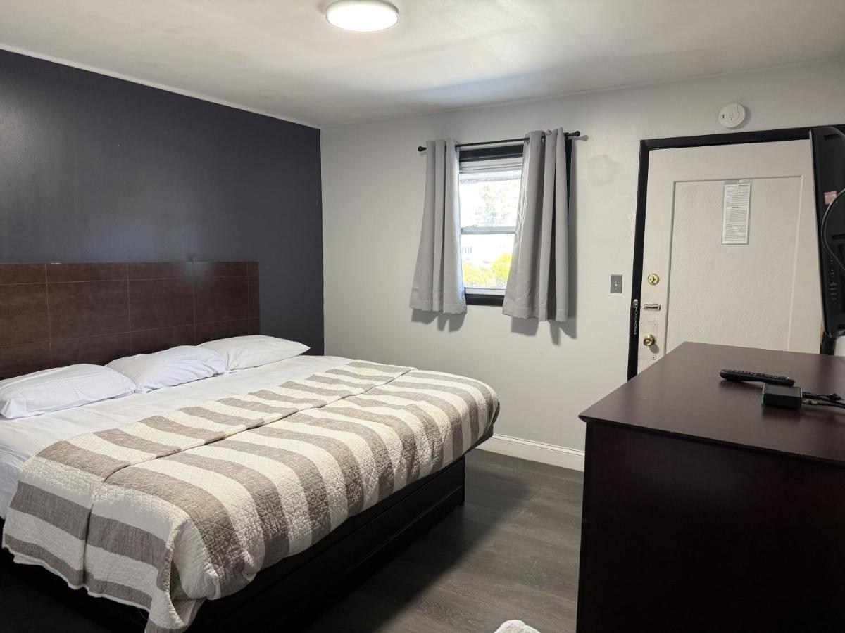 Budget Inn — photo 2