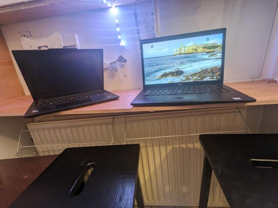 Peckham A Cool and Quirky 2 Bed taste of London - 5