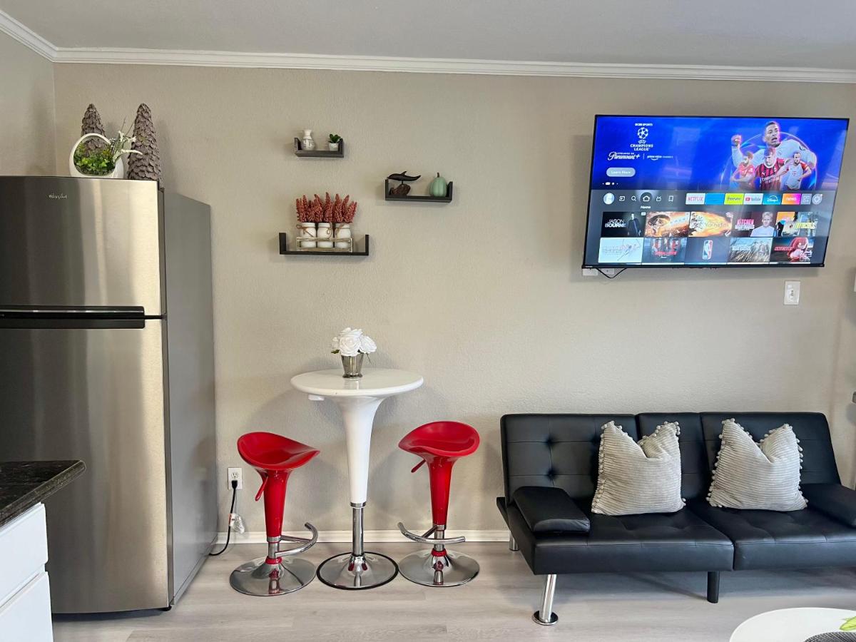 Cozy Condo, Galveston Seawall, Gulf View — photo 6