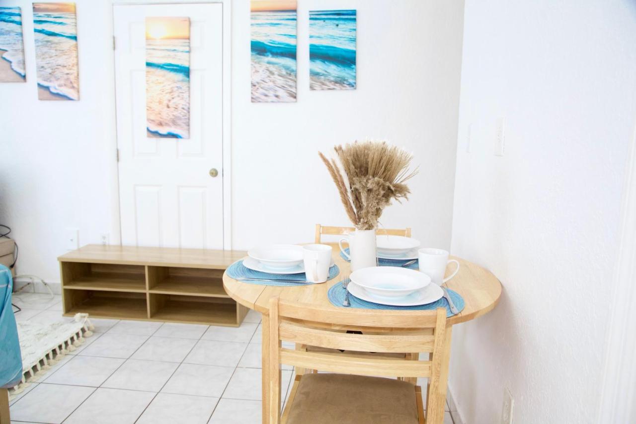 Miami New Beach Stay 3 min to Ocean - 4