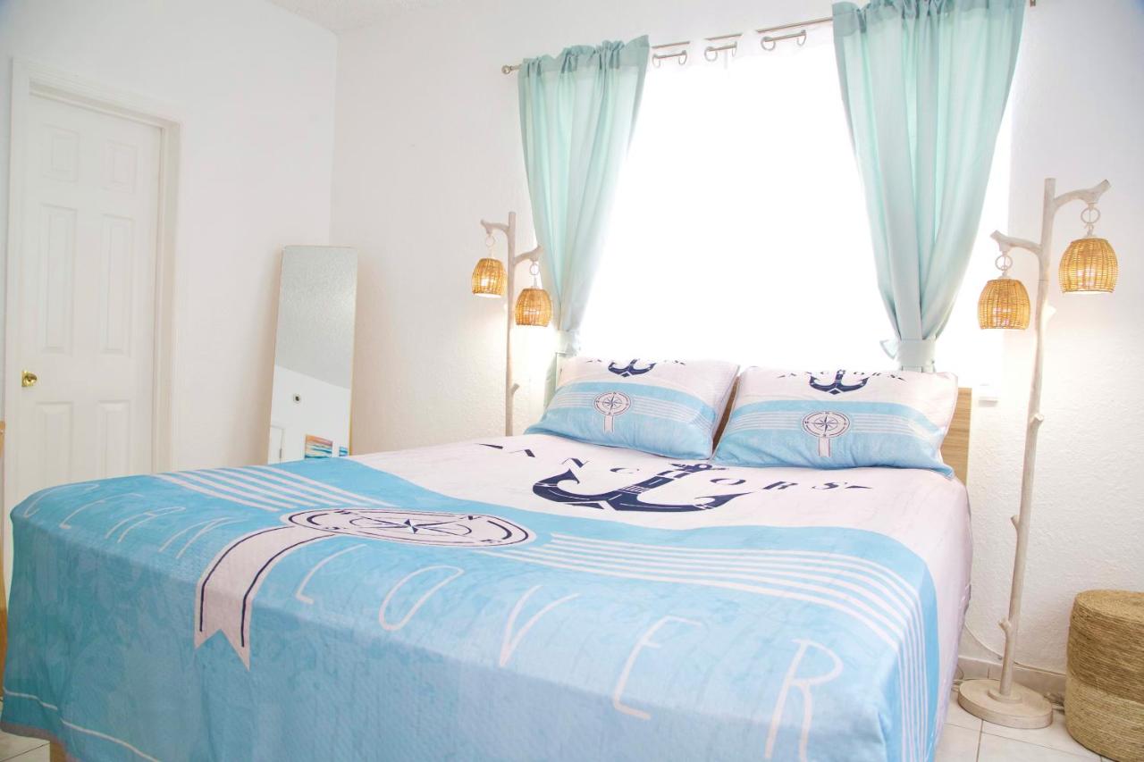 Miami New Beach Stay 3 min to Ocean - 2