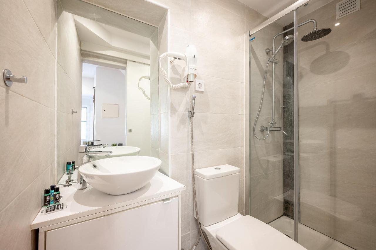 Cozy Getaway in Alfama by LovelyStay - 3