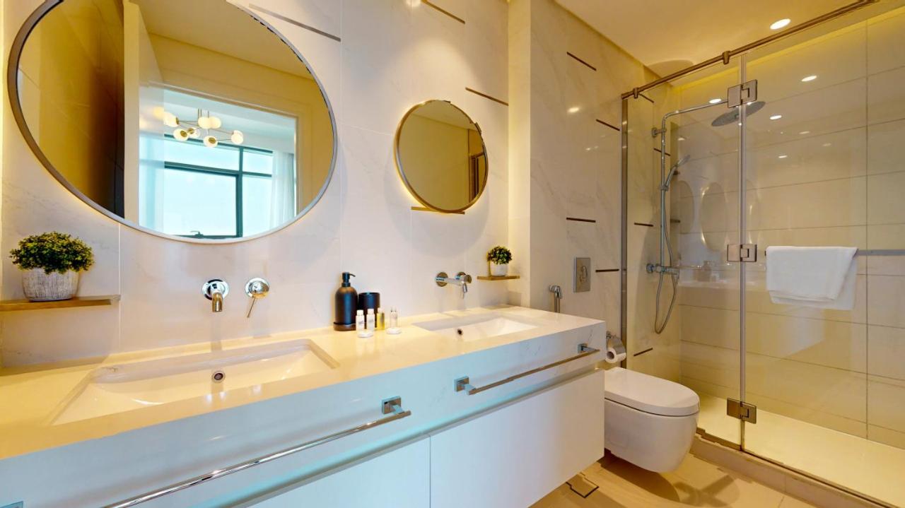 Vacationer Holiday Homes I Luxurious Two Bedroom with Sea View I Beach Vista - 3