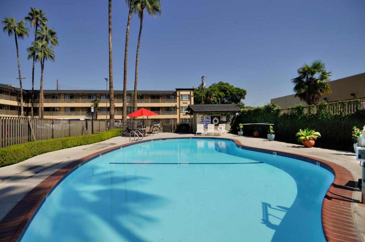 Vagabond Inn Whittier — photo 10