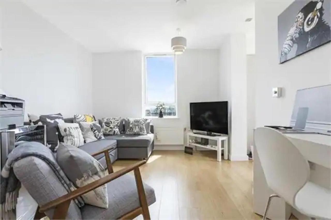 2-Bed Terrace Flat Close to Tower Bridge - 5