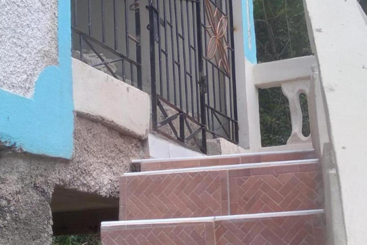 Lovely 1-Bed Cottage in St Catherine - 3