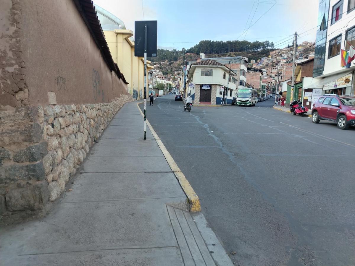 Cusco Tahuanwasi Apartments - 4