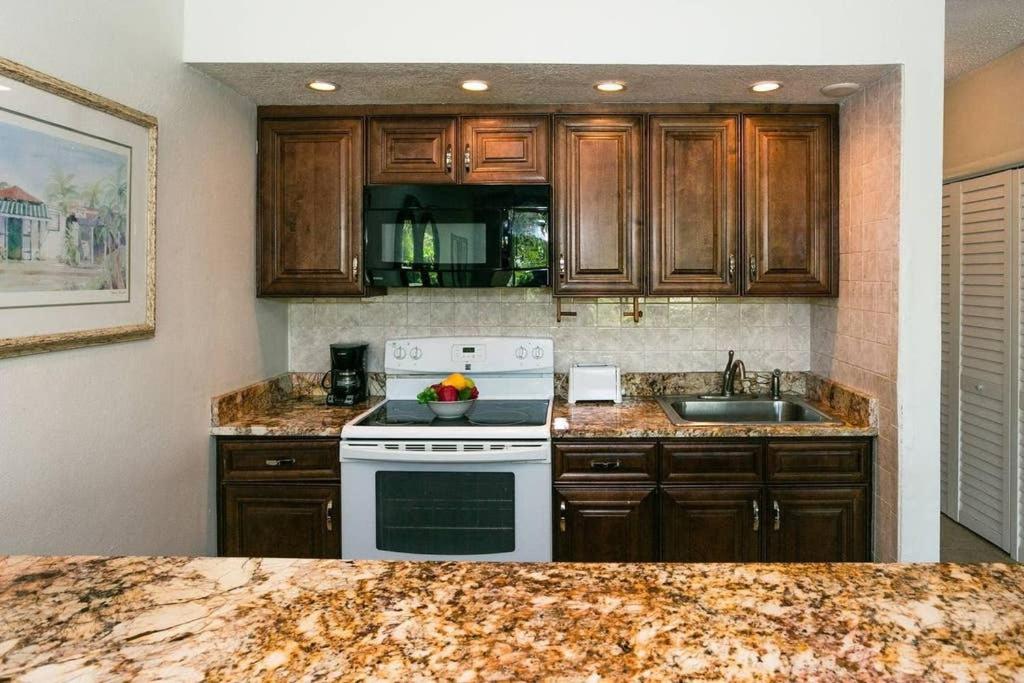 Beach Living at Island Pine Villas (BLJ) - 5