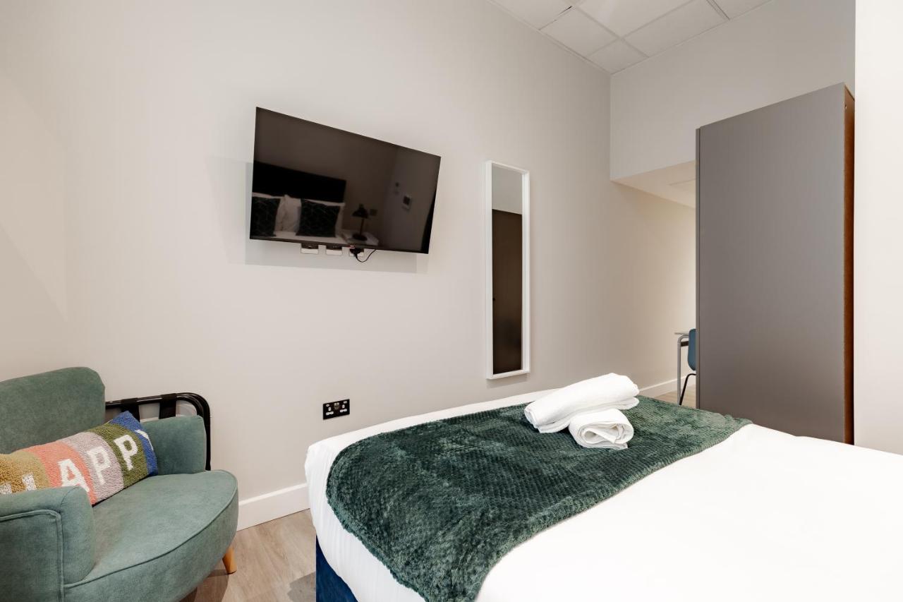 Hyde Park Studios - 5