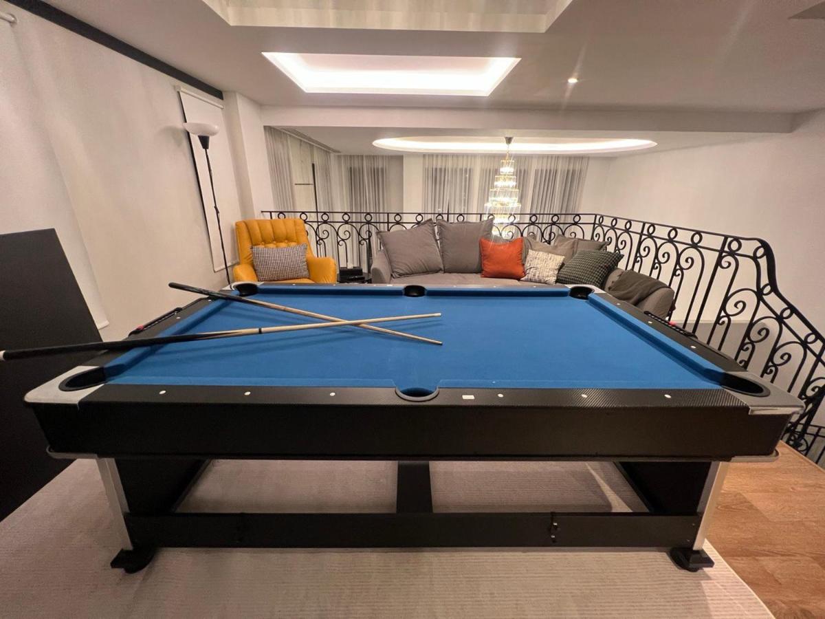 Luxury Pool Villa 5BR 12pax with Private Lift in Ekkamai - 3