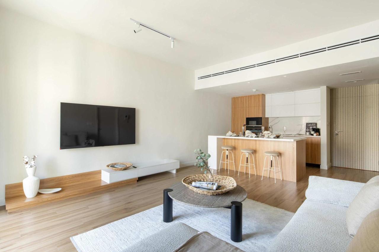 Frank Porter - Al Dhafrah 2 - 4