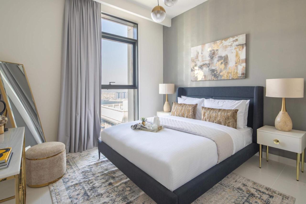 Frank Porter - Marina Vista 2 - 2