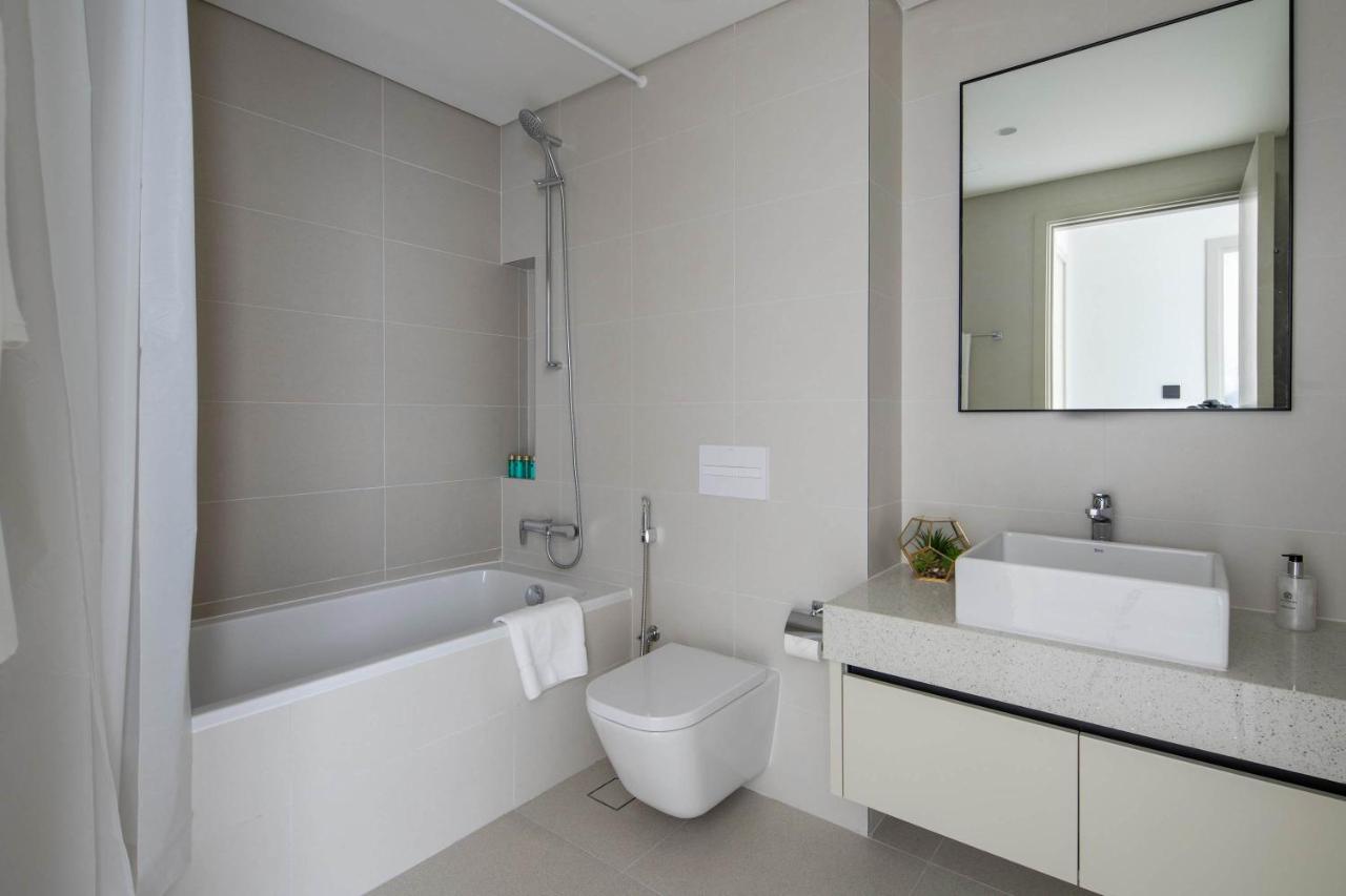 Frank Porter - Marina Vista 2 - 3